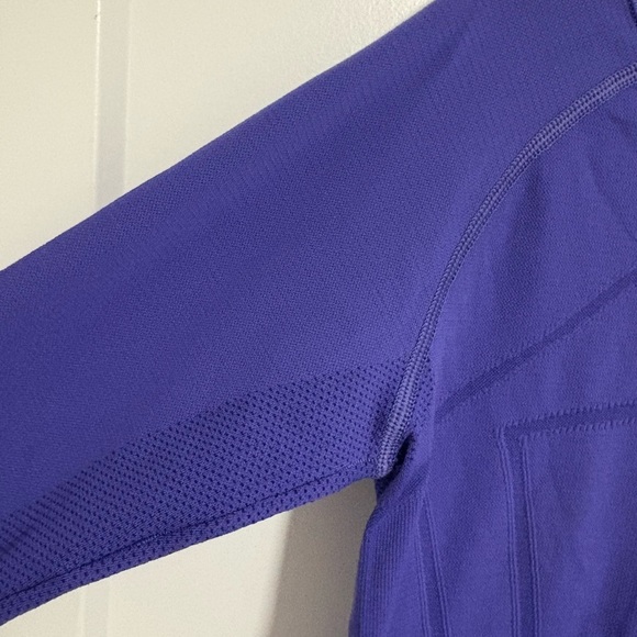 Ivivva‎ by Lululemon Purple Fly Tech Long Sleeve Athletic Kid's Top Girl's 10 - Picture 5 of 7